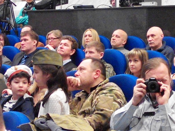 «Добровольцы – защитники Отечества»: героев Донбасса приветствовали на Поклонной горе «Добровольцы – защитники Отечества»: героев Донбасса приветствовали на Поклонной горе