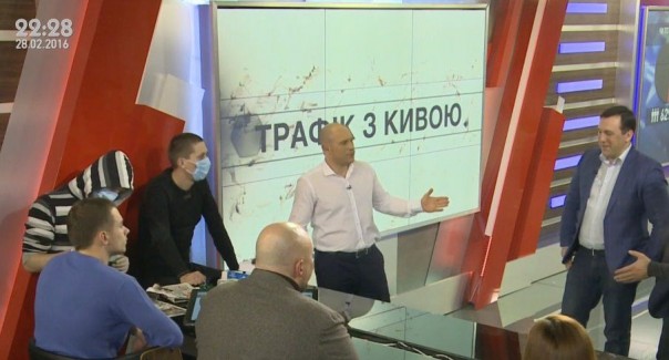 Главный наркополицейский Украины Илья Кива сварил дозу в прямом эфире Главный наркополицейский Украины Илья Кива сварил дозу в прямом эфире