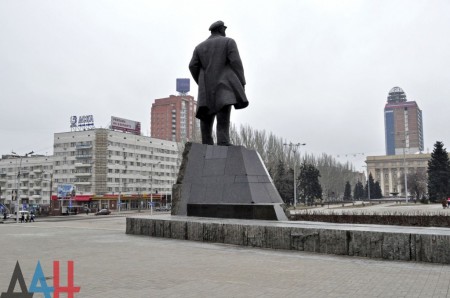 Подозреваемые в подрыве памятника Ленину задержаны в Донецке – мэр