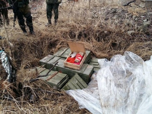 Сводка от НМ ЛНР 15 февраля 2016 года. В ЛНР накрыли ДРГ ВСУ и разорили тайник с оружием