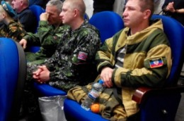 «Добровольцы – защитники Отечества»: героев Донбасса приветствовали на Поклонной горе