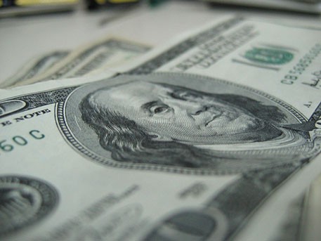 Украина не получит денег от МВФ, пока не погасит долг перед Россией