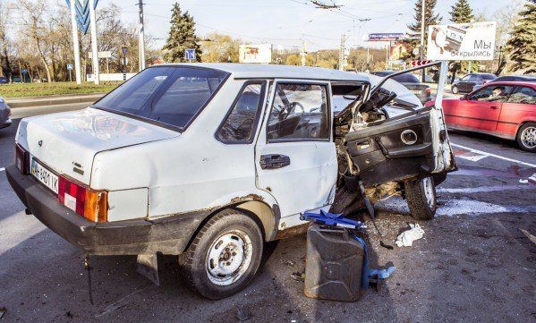 Машина «Международного Красного Креста» попала в ДТП в Донецке Машина «Международного Красного Креста» попала в ДТП в Донецке