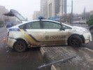В Харькове автомобиль патрульных снес забор В Харькове автомобиль патрульных снес забор