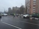 В Харькове автомобиль патрульных снес забор В Харькове автомобиль патрульных снес забор