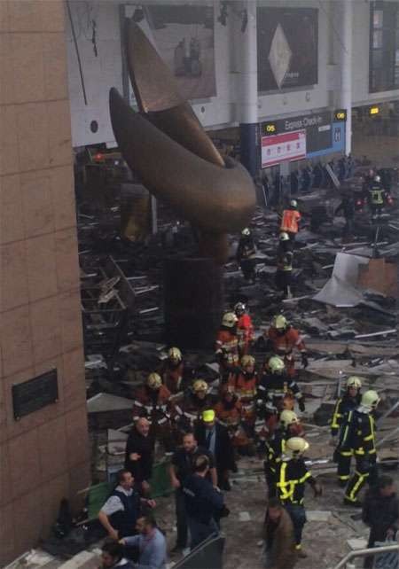 Кровавый вторник в Брюсселе. О трудной науке не превращаться в писающих мальчиков Кровавый вторник в Брюсселе. О трудной науке не превращаться в писающих мальчиков