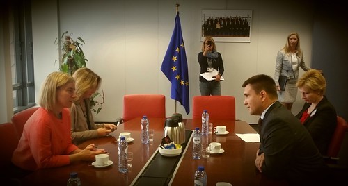 Пролей Могерини хотя бы крошечную слезинку над «горловской мадонной»… Пролей Могерини хотя бы крошечную слезинку над «горловской мадонной»…