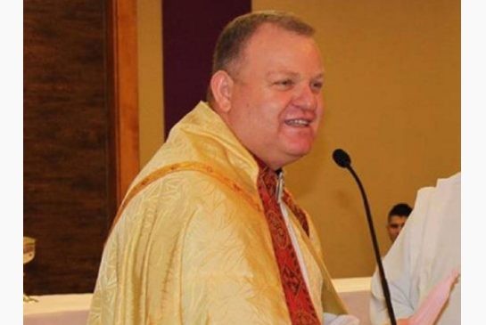 "Неудобно получилось": в Канаде священник проиграл $500 тысяч, собранных для беженцев