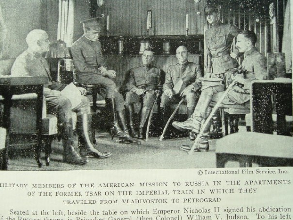 Нет у революции начала, есть у революции конец. Нет у революции начала, есть у революции конец.