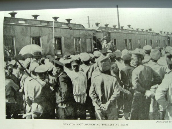 Нет у революции начала, есть у революции конец. Нет у революции начала, есть у революции конец.