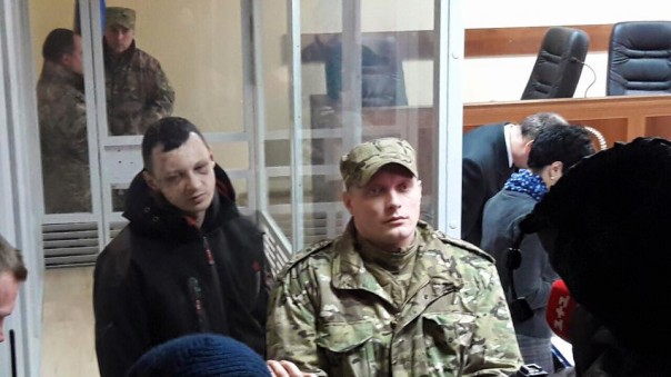 Комбат «Крыма» Краснов доставлен в суд со следами побоев Комбат «Крыма» Краснов доставлен в суд со следами побоев