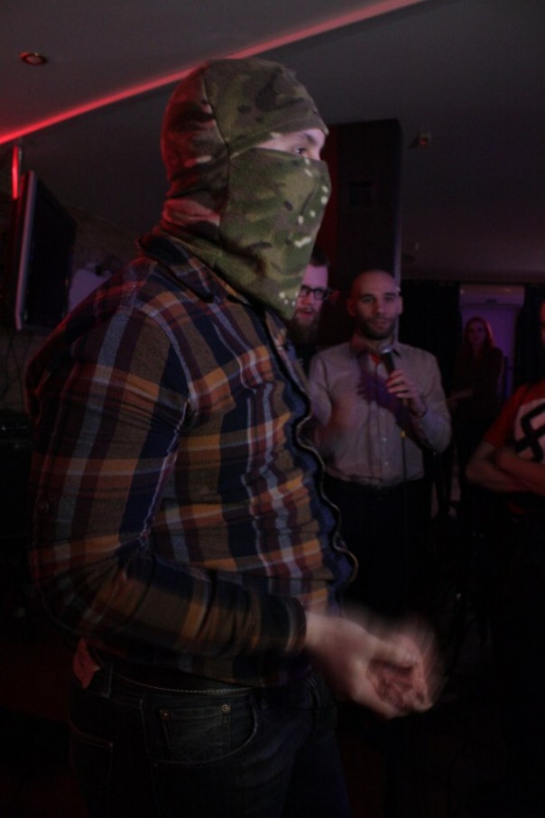 Наци-шабаш в Киеве: «Вырывание сердца зеленого человечка» и «голова Кадырова» в банке (ФОТО, ВИДЕО) Наци-шабаш в Киеве: «Вырывание сердца зеленого человечка» и «голова Кадырова» в банке (ФОТО, ВИДЕО)