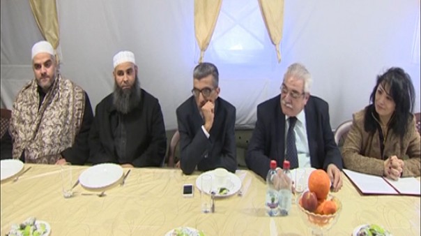 Оппозиция САР, духовенство и вооружённые группы встретились в Хмеймиме и планируют создать группу для разработки Конституции