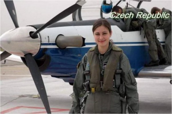 С Праздником, дорогие мои девчата! С Праздником, дорогие мои девчата!