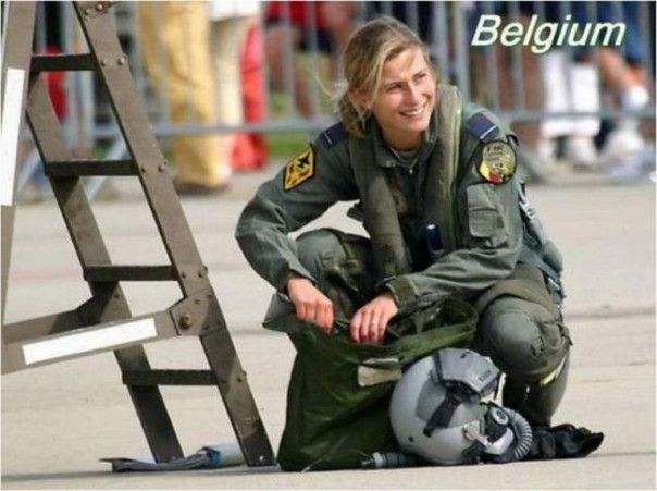 С Праздником, дорогие мои девчата! С Праздником, дорогие мои девчата!