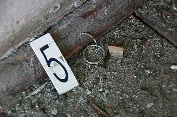 В Бердянске дети взорвали гранату в подъезде многоэтажки В Бердянске дети взорвали гранату в подъезде многоэтажки