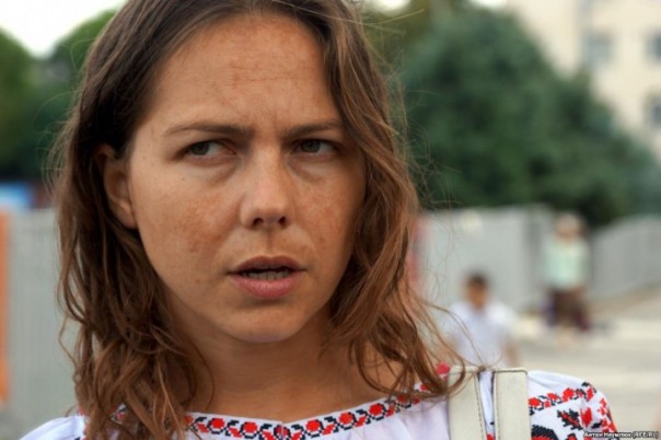 Письмецо в конверте, погоди, не рви…  