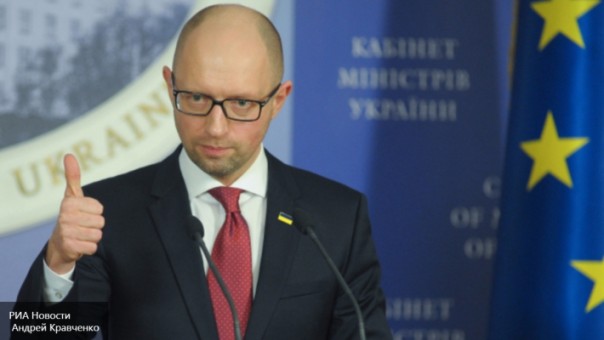 Яценюк назвал три условия своей отставки Яценюк назвал три условия своей отставки