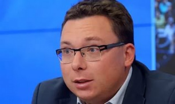 В случае новой атаки на Республики, Россия может освободить от фашистов и Киев, и остальную Малороссию - политолог В случае новой атаки на Республики, Россия может освободить от фашистов и Киев, и остальную Малороссию - политолог