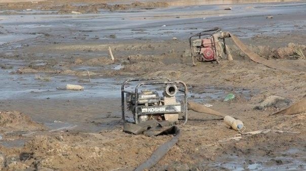 Украинская Африка. Люди гибнут за янтарь Украинская Африка. Люди гибнут за янтарь