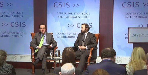 США наградили лидера Болотной за призывы бомбить Крым