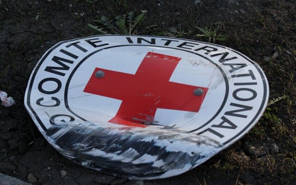 Машина «Международного Красного Креста» попала в ДТП в Донецке Машина «Международного Красного Креста» попала в ДТП в Донецке