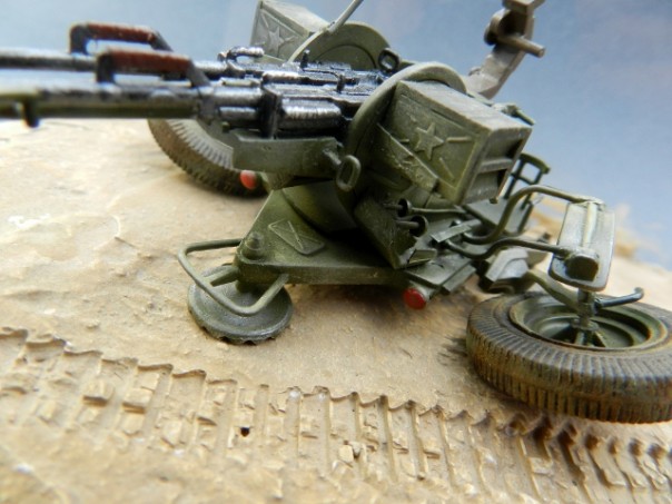 «Одними помидорами вы не отделаетесь»! Россия начала поставлять курдам оружие «Одними помидорами вы не отделаетесь»! Россия начала поставлять курдам оружие