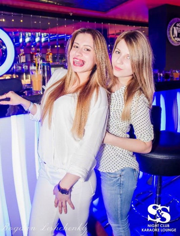 Кому война, а кому пьянство, хамство и разврат... Кому война, а кому пьянство, хамство и разврат...