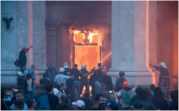 Массовое безумие – как последний ресурс киевской власти. Юрий Селиванов Массовое безумие – как последний ресурс киевской власти. Юрий Селиванов