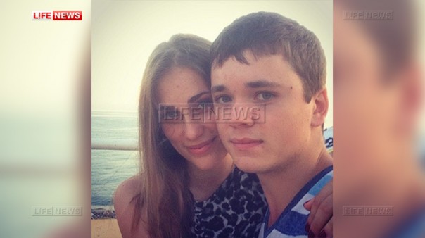 Весь мир скорбит по жертвам крушения "Боинга" в Ростове-на-Дону Весь мир скорбит по жертвам крушения "Боинга" в Ростове-на-Дону