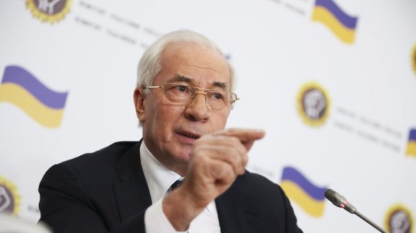 Азаров: Савченко не спасет Порошенко от ненависти голодных украинцев Азаров: Савченко не спасет Порошенко от ненависти голодных украинцев