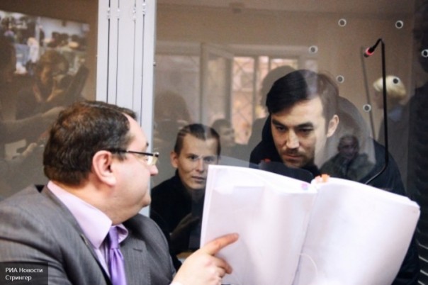 Труп адвоката на крыльцо, или кто кого подставляет? Труп адвоката на крыльцо, или кто кого подставляет?