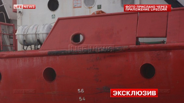 Строители не могут начать ремонт повреждённой опоры моста в Крым Строители не могут начать ремонт повреждённой опоры моста в Крым