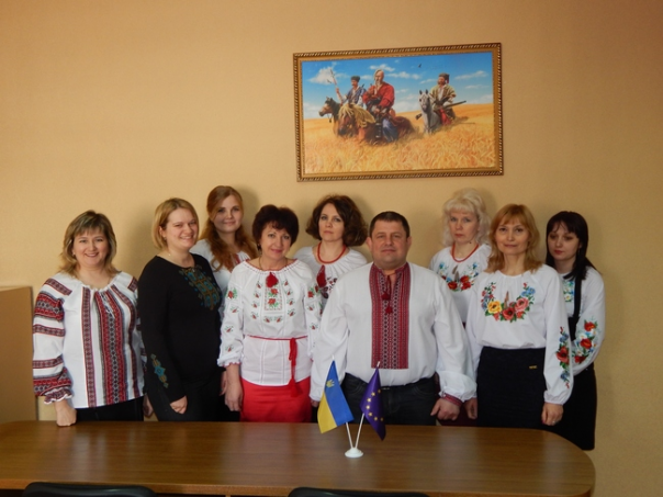 Жителя Черниговской области, сорвавшего и выбросившего на свалку флаг Украины, отправили в психушку Жителя Черниговской области, сорвавшего и выбросившего на свалку флаг Украины, отправили в психушку