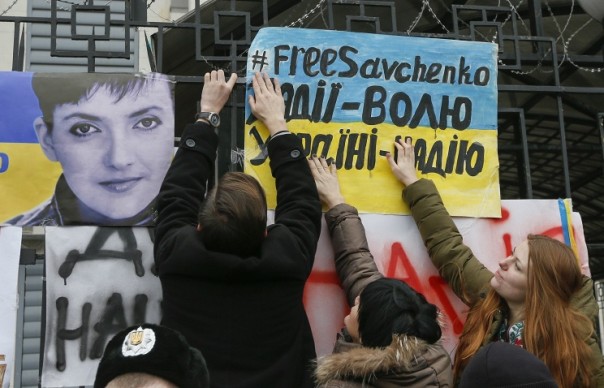 Захарова: Россия не принимает претензии по Савченко в контексте минских соглашений Захарова: Россия не принимает претензии по Савченко в контексте минских соглашений