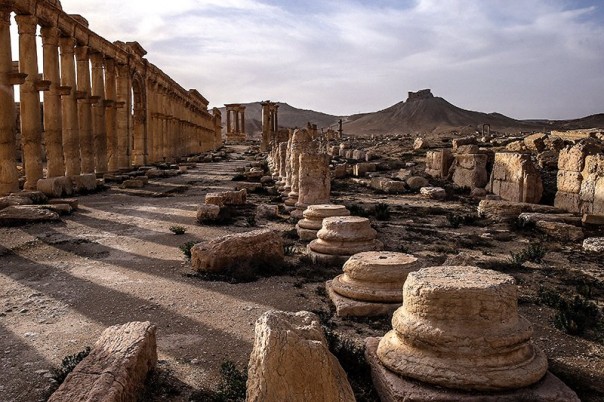 Развалины после ИГИЛ: как выглядит освобожденная от террористов Пальмира Развалины после ИГИЛ: как выглядит освобожденная от террористов Пальмира