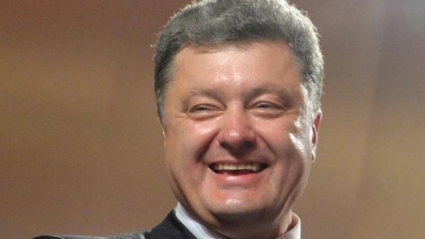 Барствующий президент: война и крах экономики не повод для скромности Барствующий президент: война и крах экономики не повод для скромности