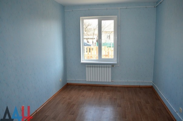 Пушилин передал жителям Иловайска ключи от 32 новых домов, построенных взамен разрушенных войной Пушилин передал жителям Иловайска ключи от 32 новых домов, построенных взамен разрушенных войной