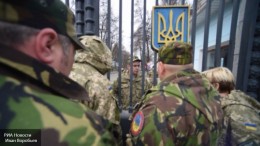 Украина объявила в розыск сразу двух министров обороны