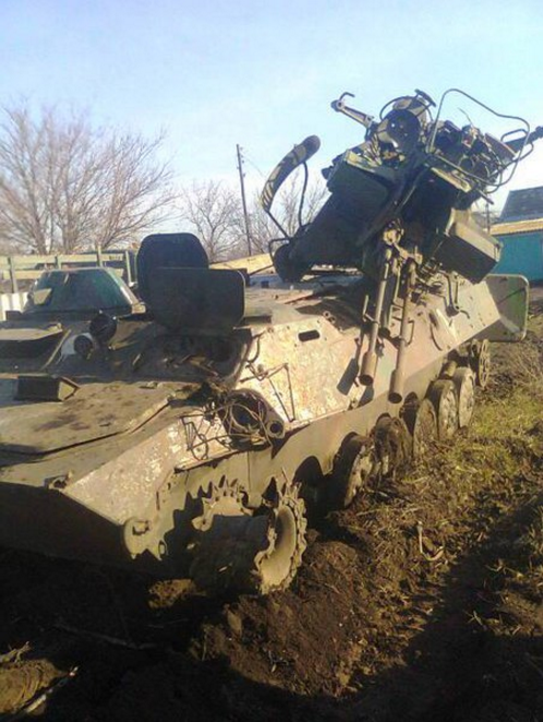 ДНР. Подрыв колонны ВСУ под Мариуполем ДНР. Подрыв колонны ВСУ под Мариуполем