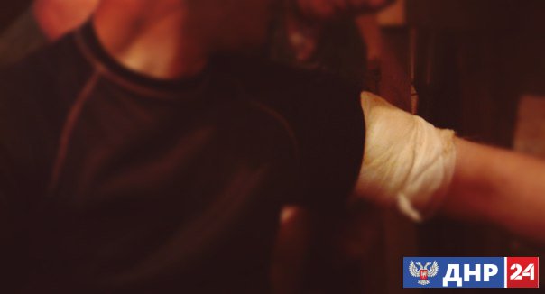 В результате атаки на блок-пост ДНР, легкое ранение получил командир ОГШБ "Сомали" М. Толстых (Гиви)