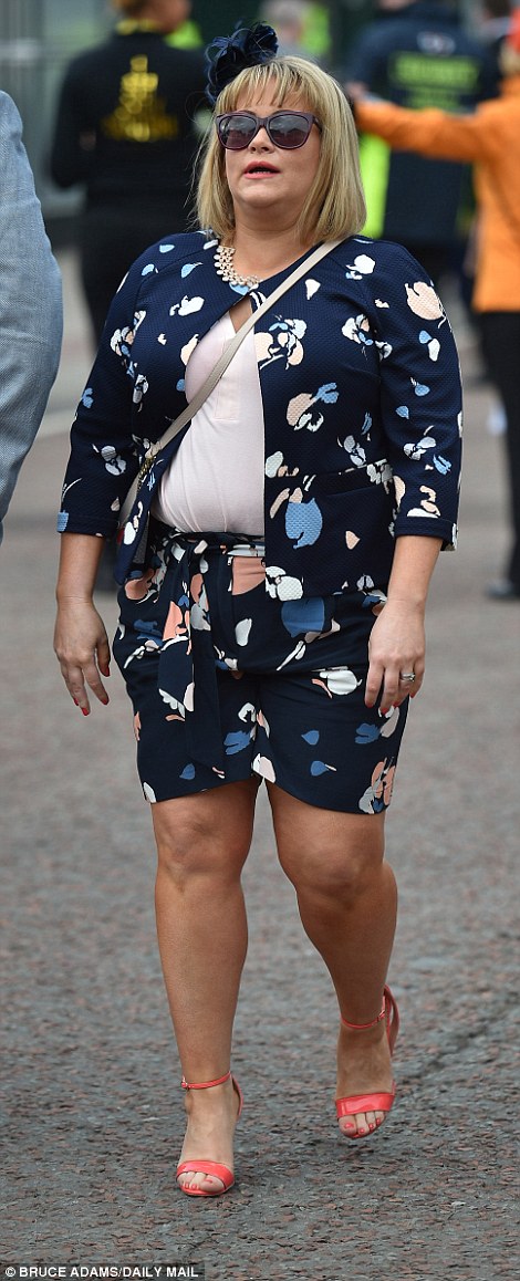 Как британки отпраздновали День Леди в 2016 году: шокирующие фото