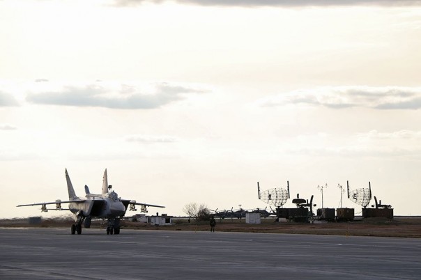 Над Астраханью в воздушном бою сошлись МиГ-31 и МиГ-29 Над Астраханью в воздушном бою сошлись МиГ-31 и МиГ-29