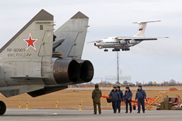 Над Астраханью в воздушном бою сошлись МиГ-31 и МиГ-29 Над Астраханью в воздушном бою сошлись МиГ-31 и МиГ-29