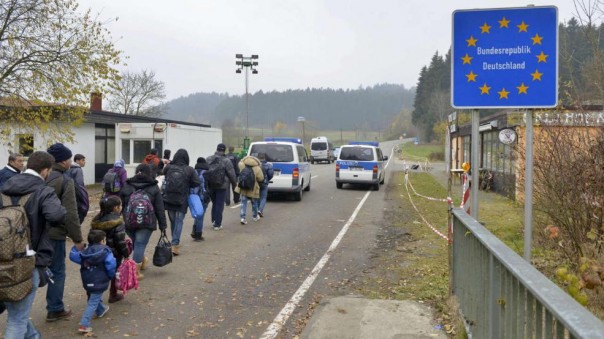 Число входящих в Германию мигрантов значительно падает Число входящих в Германию мигрантов значительно падает