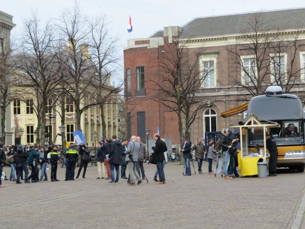 Ажиотаж западных СМИ накануне «скучного», «никому неинтересного», «ни на что не влияющего» референдума