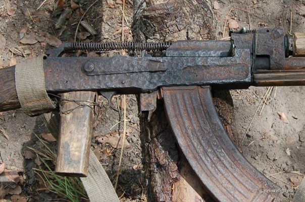 Автомат Калашникова стреляет в любом состоянии Автомат Калашникова стреляет в любом состоянии