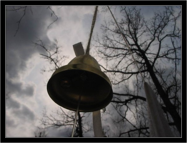 Ой, Петро, лучше не спрашивай, по ком звонит колокол… 