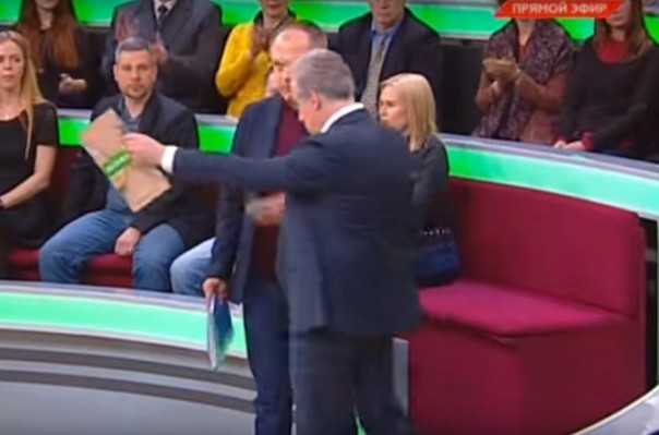 Украинский эксперт сбежал из студии НТВ в прямом эфире Украинский эксперт сбежал из студии НТВ в прямом эфире