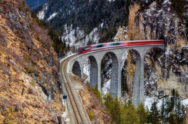 Буркхальтер всегда приезжает дважды, или Полегче на поворотах, Швейцария...